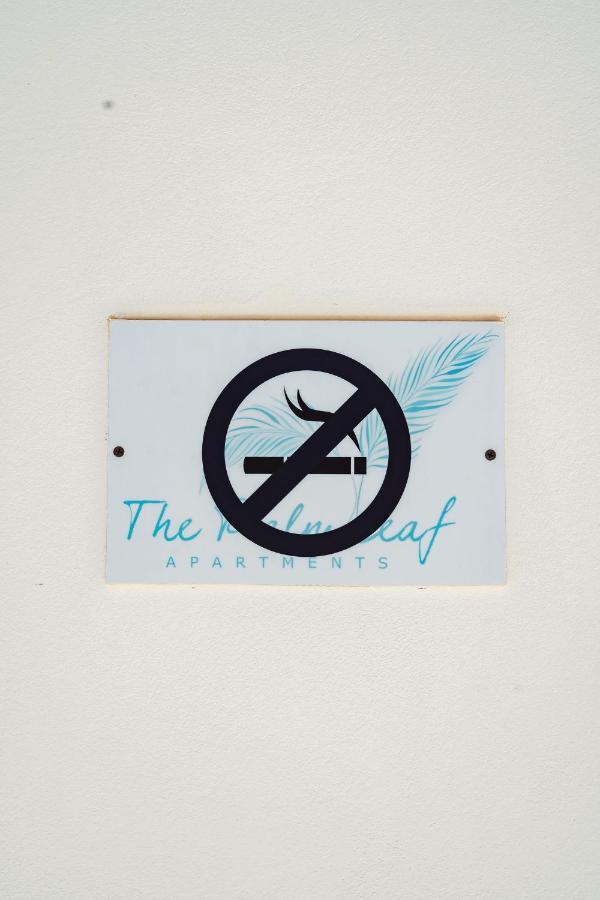The Palm Leaf Apartments Noord Exterior foto